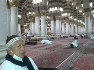 Di Masjid Nabawi
